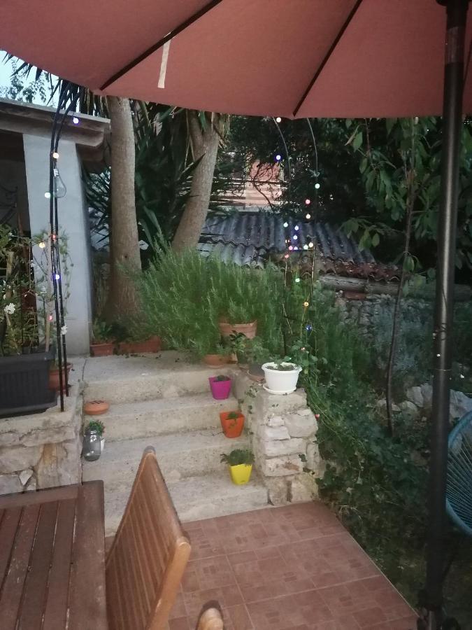 Appartamento Dairos Mali Lošinj Esterno foto