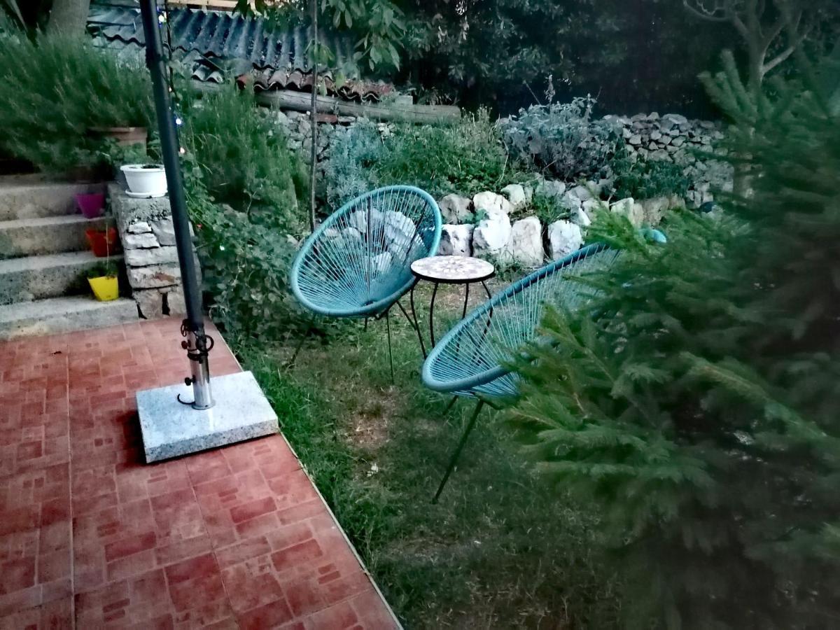 Appartamento Dairos Mali Lošinj Esterno foto